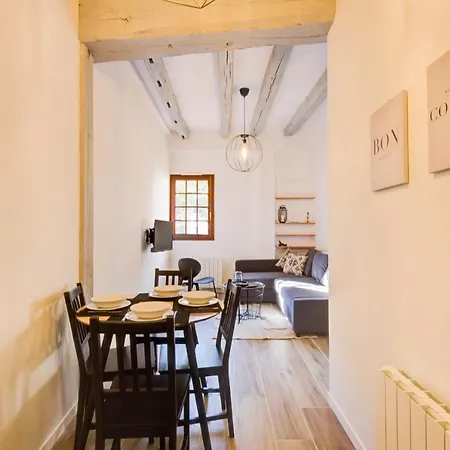 Le Cheverny Between The Banks Of The Loire And Old Tours