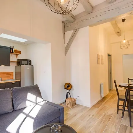 Le Cheverny Between The Banks Of The Loire And Old