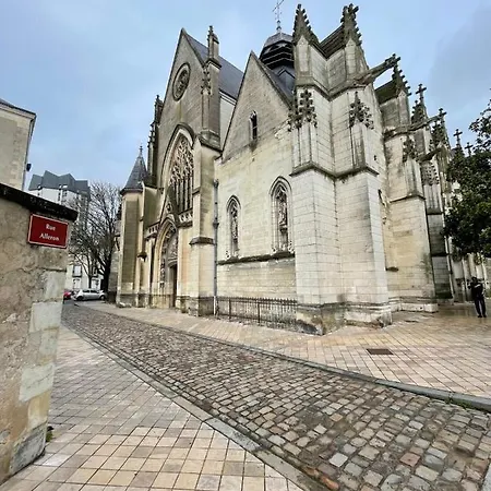 Le Cheverny Entre Le Bord De Loire Et Le Vieux Appartement Tours