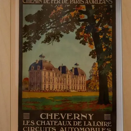 Le Cheverny Entre Le Bord De Loire Et Le Vieux Appartement *